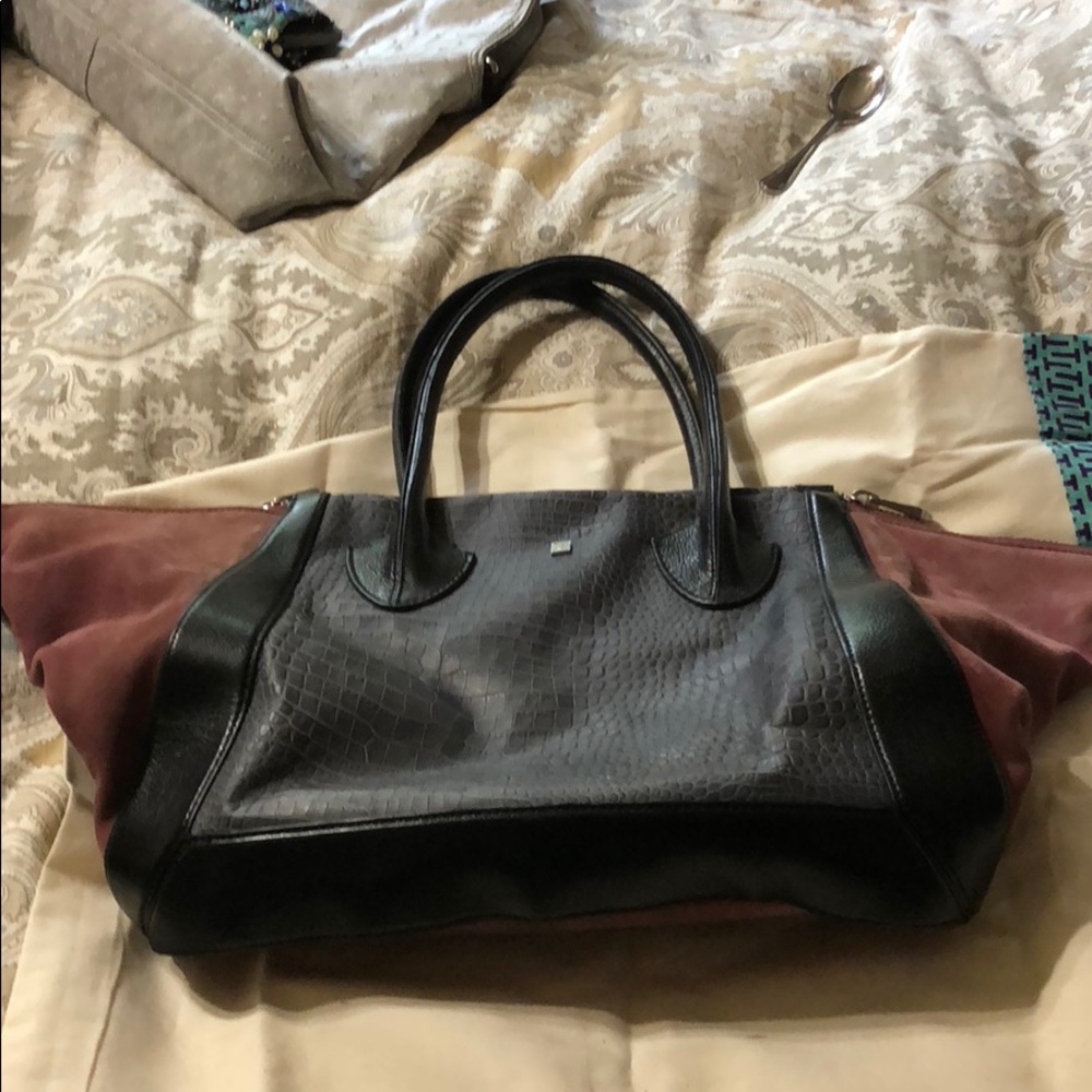 Handbag - Picture 3 of 3